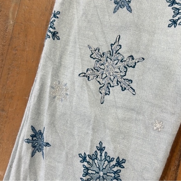 Kyte baby snowflake bamboo long romper - Picture 3 of 6